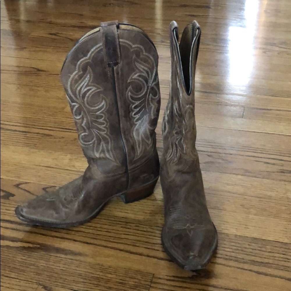 👢👢Shyanne Cowboy/ Cowgirl boots👢👢